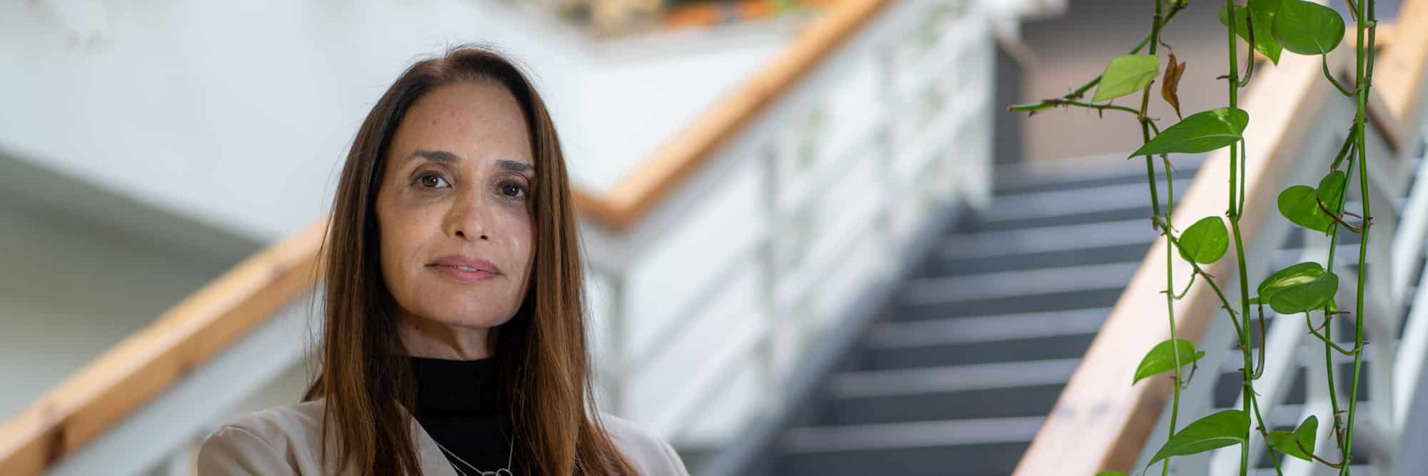 דברת קשתי, טיפול בהתמכרות למין