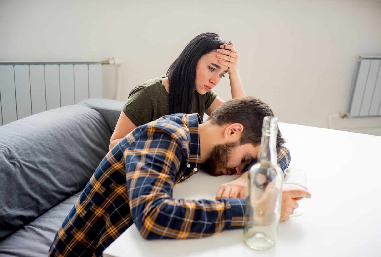 תמיכה למשפחות מכורים